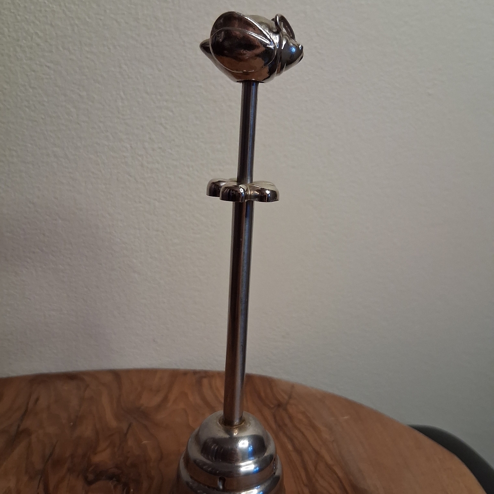 Stainless Beehive Tea Strainer, Spring Loaded